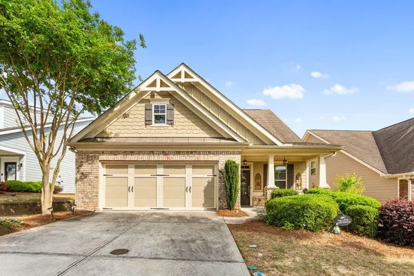 Property Slideshow image 2 of 40 | 6867 flagstone way, Flowery Branch, GA, 30542