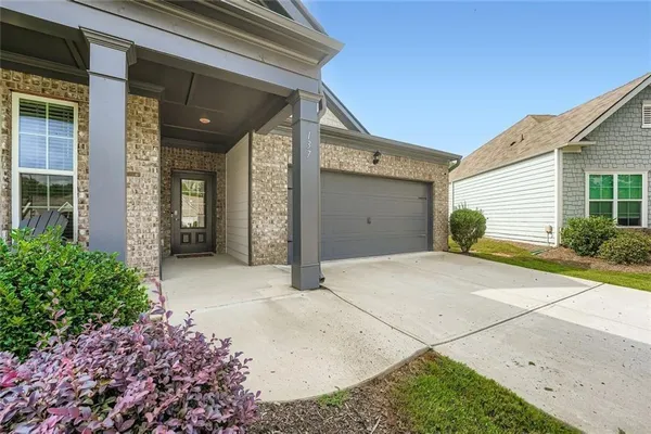 Property Slideshow image 2 of 29 | 137 cranberry blossom way, Dallas, GA, 30132