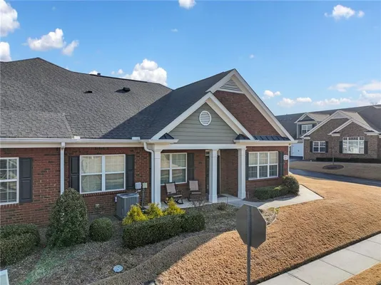 Property Slideshow image 3 of 40 | 3421 lindenridge dr, Buford, GA, 30519