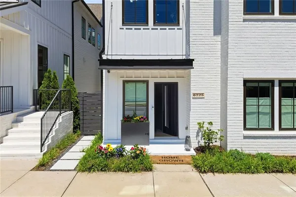 Property Slideshow image 2 of 91 | 6725 halcyon way, Alpharetta, GA, 30005