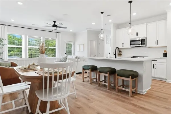 Property Slideshow image 3 of 38 | 364 summit vw 7, Jasper, GA, 30143