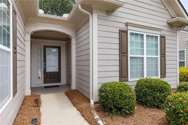Property Slideshow image 3 of 51 | 6413 monarch ct, Hoschton, GA, 30548