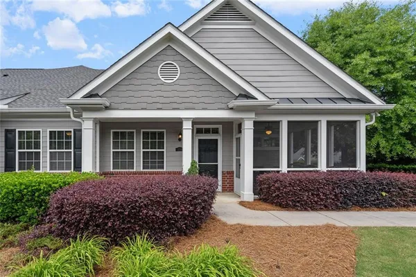 Property Slideshow image 2 of 37 | 2716 grapevine cir, Cumming, GA, 30041