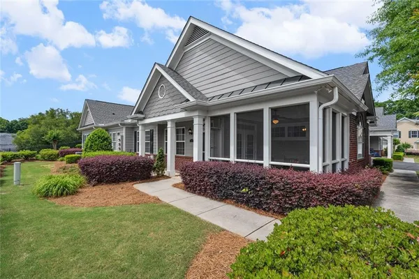 Property Slideshow image 2 of 39 | 2716 grapevine cir, Cumming, GA, 30041