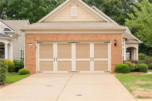 Property Slideshow image 2 of 37 | 6372 rockpoint ln, Hoschton, GA, 30548