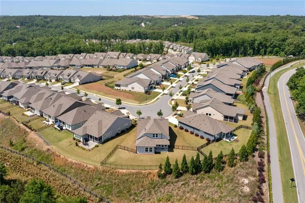 Property Slideshow image 2 of 52 | 6853 river rock dr, Flowery Branch, GA, 30542