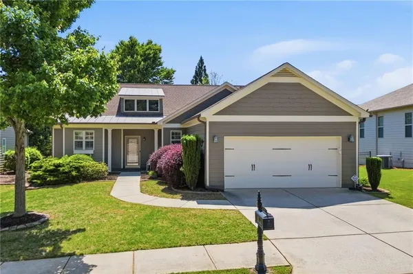 Property Slideshow image 3 of 50 | 424 larkspur dr, Canton, GA, 30114