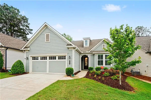 Property Slideshow image 2 of 49 | 380 falcon way, Hoschton, GA, 30548
