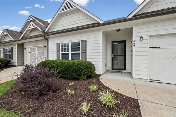 Property Slideshow image 2 of 36 | 402 rockview dr, Canton, GA, 30114