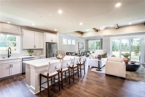 Property Slideshow image 2 of 20 | 121 willowfern ln, Marietta, GA, 30066