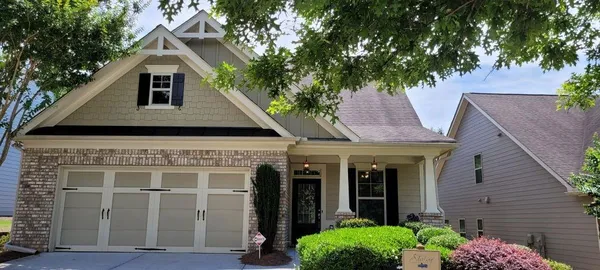 Property Slideshow image 2 of 37 | 6867 flagstone way, Flowery Branch, GA, 30542