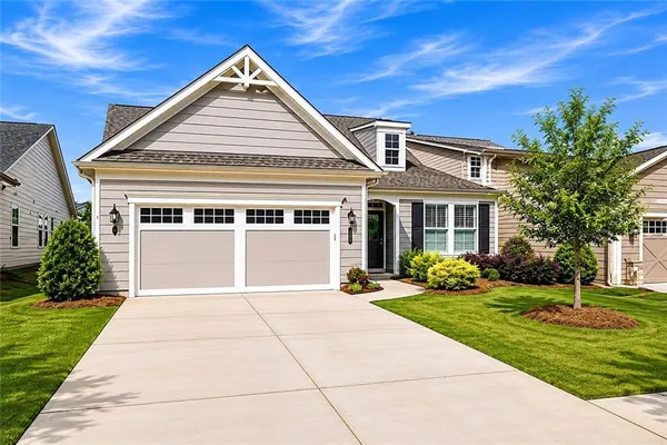 Property Slideshow image 2 of 72 | 400 chatuge dr, Hoschton, GA, 30548