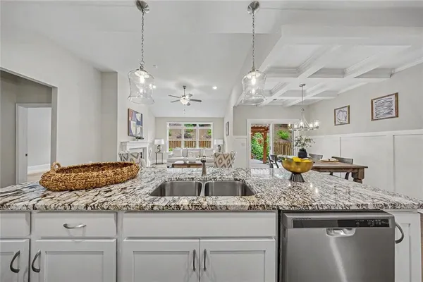 Property Slideshow image 3 of 61 | 522 bray st, Woodstock, GA, 30188