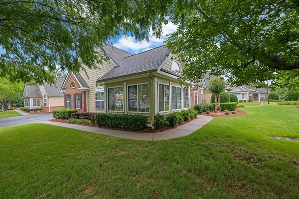 Property Slideshow image 2 of 30 | 1105 sweet apple cir, Alpharetta, GA, 30004