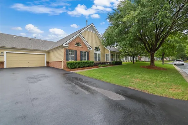 Property Slideshow image 3 of 30 | 1105 sweet apple cir, Alpharetta, GA, 30004
