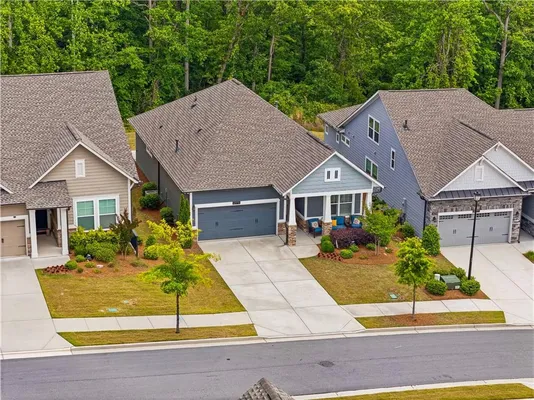 Property Slideshow image 3 of 73 | 6973 river rock dr, Flowery Branch, GA, 30542