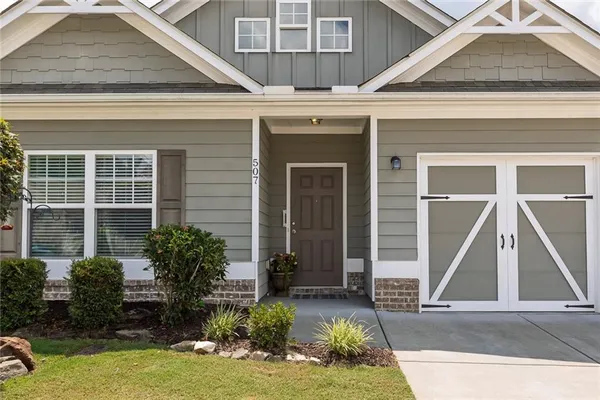 Property Slideshow image 2 of 32 | 507 riverview ln, Canton, GA, 30114