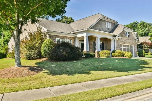 Property Slideshow image 2 of 54 | 6716 chimney ridge ct, Hoschton, GA, 30548