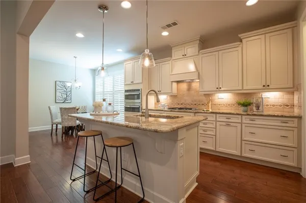 Property Slideshow image 3 of 51 | 4042 lavender pt, Gainesville, GA, 30504