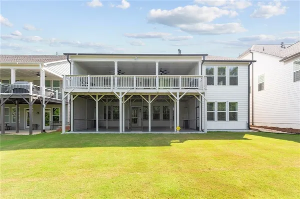 Property Slideshow image 3 of 67 | 170 erie pt, Hoschton, GA, 30548