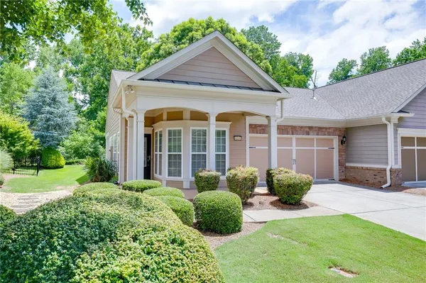 Property Slideshow image 3 of 49 | 6160 longleaf dr, Hoschton, GA, 30548