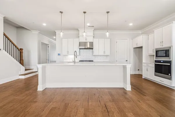 Property Slideshow image 2 of 46 | 261 vinca cir, Kennesaw, GA, 30144