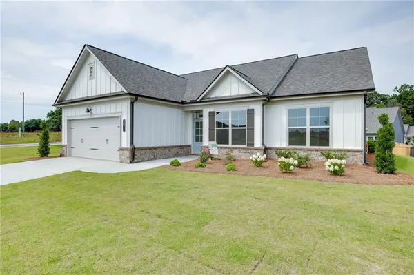 Property Slideshow image 2 of 63 | 51 merwood ln, Jefferson, GA, 30549