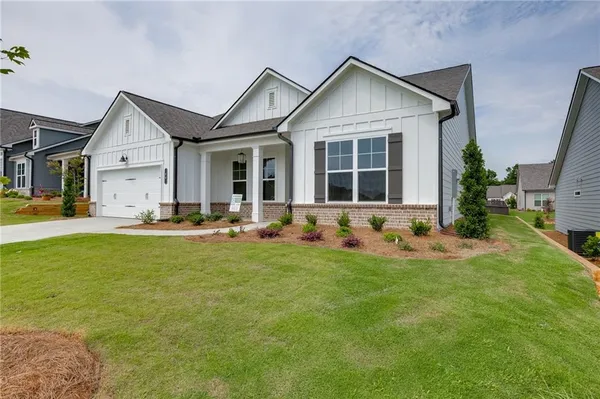 Property Slideshow image 2 of 68 | 75 merwood ln, Jefferson, GA, 30549