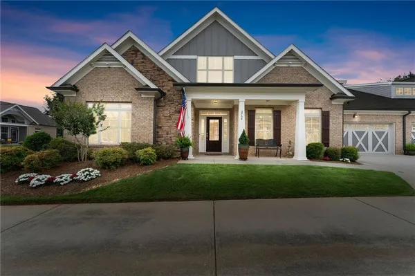 Property Slideshow image 2 of 40 | 2754 middlecreek way, Cumming, GA, 30041
