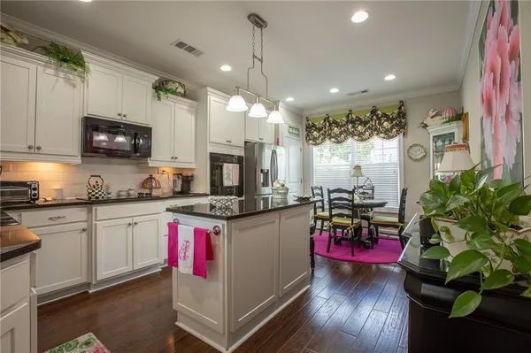 Property Slideshow image 3 of 25 | 3552 cresswind pkwy, Gainesville, GA, 30504