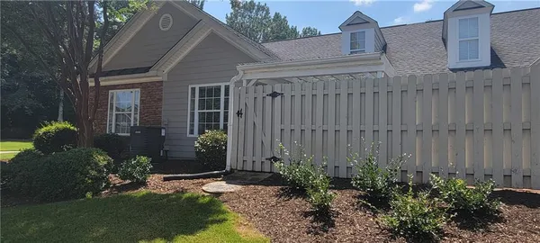 Property Slideshow image 3 of 20 | 1006 somerton pl, Cumming, GA, 30040