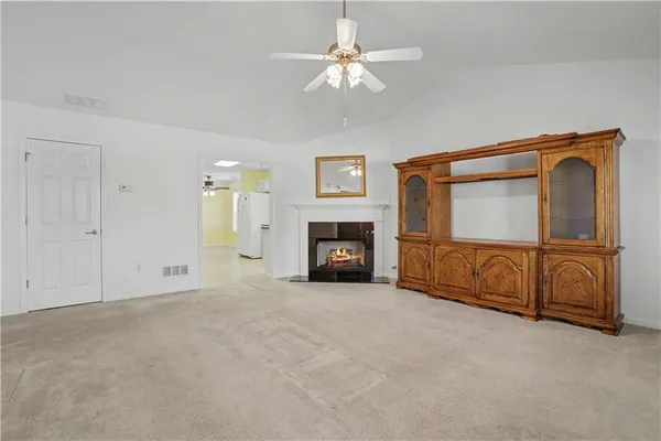 Property Slideshow image 3 of 25 | 676 majesty xing, Winder, GA, 30680