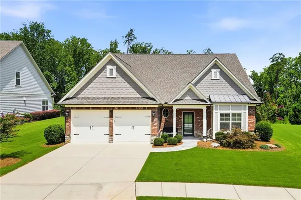 Property Slideshow image 2 of 54 | 1790 nestledown dr, Cumming, GA, 30040