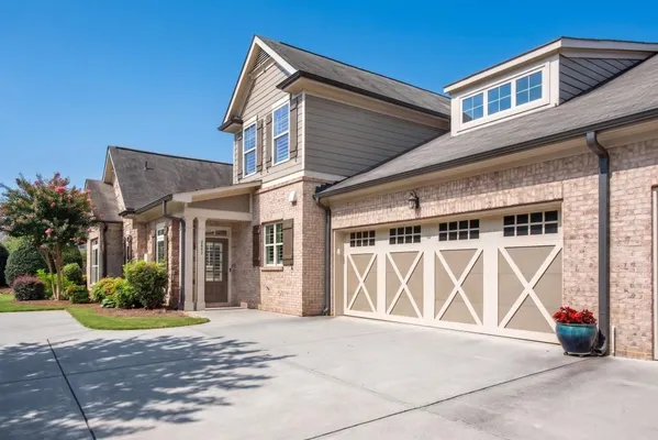 Property Slideshow image 3 of 96 | 2842 middlecreek way 1602, Cumming, GA, 30041