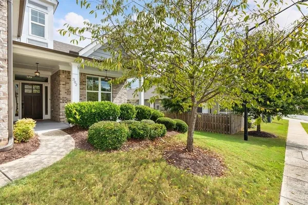 Property Slideshow image 2 of 84 | 302 derrymore dr, Woodstock, GA, 30188