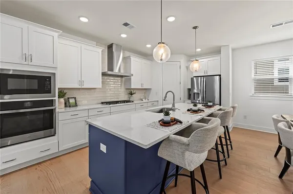 Property Slideshow image 2 of 39 | 1045 pine bark ln, Canton, GA, 30114