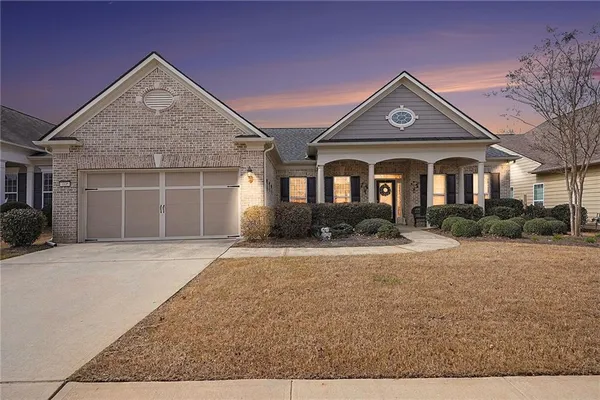 Property Slideshow image 3 of 34 | 1006 amicalola ct, Griffin, GA, 30223