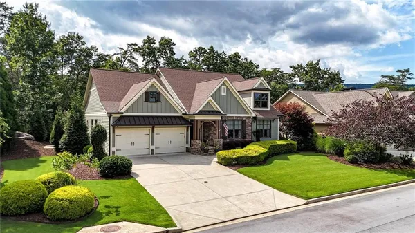 Property Slideshow image 3 of 77 | 303 trappers blf, Waleska, GA, 30183