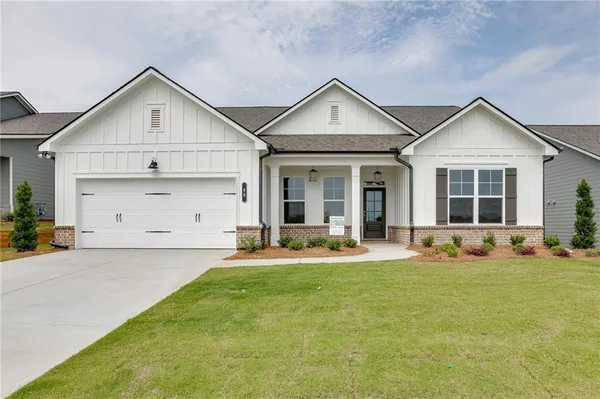 Property Slideshow image 3 of 64 | 226 oakdale rd, Jefferson, GA, 30549