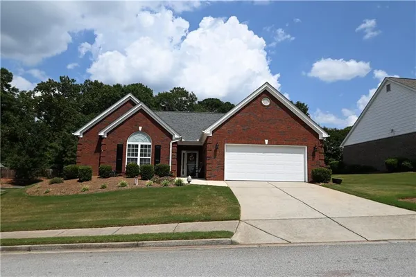Property Slideshow image 2 of 33 | 504 park place ct, Social Circle, GA, 30025