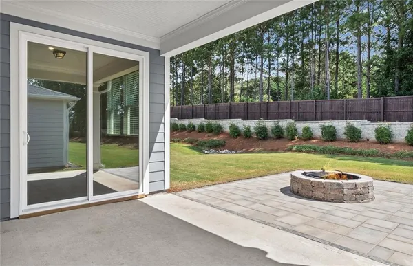 Property Slideshow image 2 of 9 | 1111 leconte ct, Griffin, GA, 30223