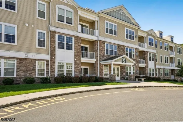 Property Slideshow image 2 of 35 | 5311 veterans dr, Rockaway Twp., NJ, 07885