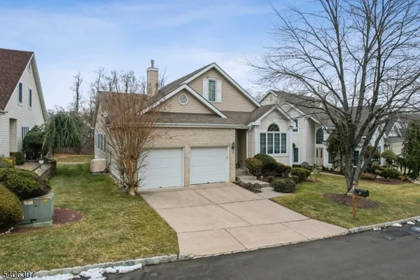 Property Slideshow image 3 of 32 | 4 trent rd, Monroe Twp, NJ, 08831