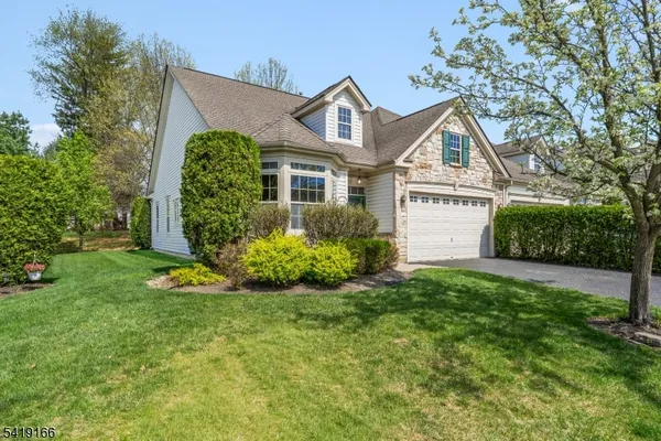 Property Slideshow image 2 of 17 | 579 edward st, Lopatcong Twp., NJ, 08865