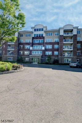 Property Slideshow image 2 of 26 | 1113 warrens way, Wanaque Boro, NJ, 07465