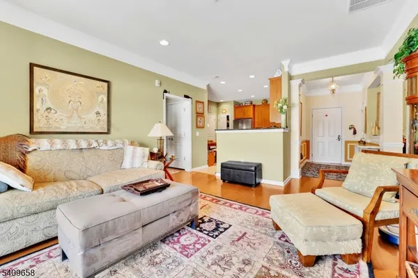 Property Slideshow image 3 of 27 | 1118 warrens way, Wanaque Boro, NJ, 07465