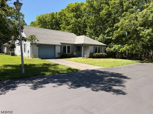 Property Slideshow image 2 of 39 | 541 petunia ln, Manchester Twp., NJ, 08759