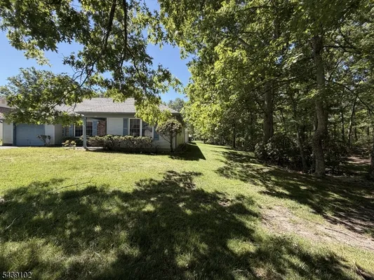 Property Slideshow image 3 of 39 | 541 petunia ln, Manchester Twp., NJ, 08759