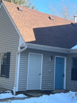 Property Slideshow image 2 of 15 | 223 wycoff way, East Brunswick Twp., NJ, 08816