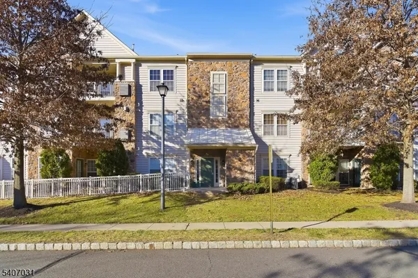 Property Slideshow image 2 of 24 | 2 steele pl e, Hillsborough Twp., NJ, 08844